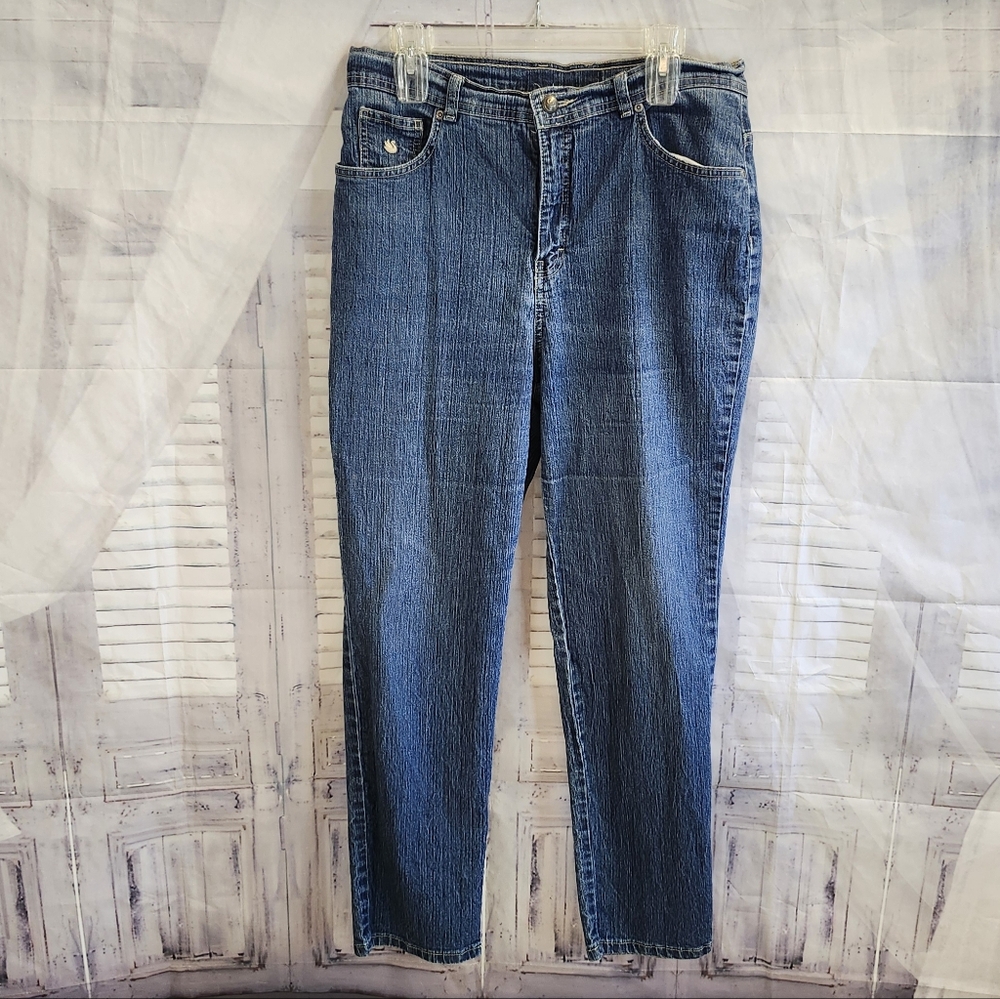 Gloria Vanderbilt Straight Leg Jeans